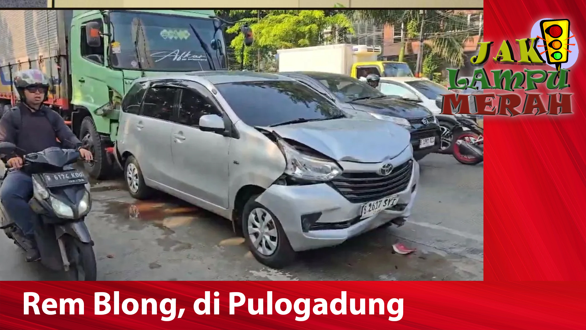 Rem Blong, Truk Kontainer Seruduk 14 Kendaraan di Jakarta Timur