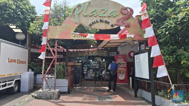 Pedagang Blok M Ramai-Ramai Tutup Kios